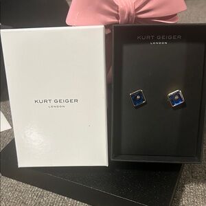 KURT GEIGER LONDON GOLD TONE CRYSTAL EAGLE SQUARE STUDS NIB BLUE